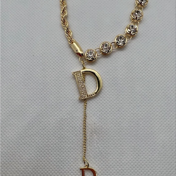 NEW! Shiny Gold Tone Drop Letter D Necklace with Cubic Zirconia Detail! - Picture 4 of 6